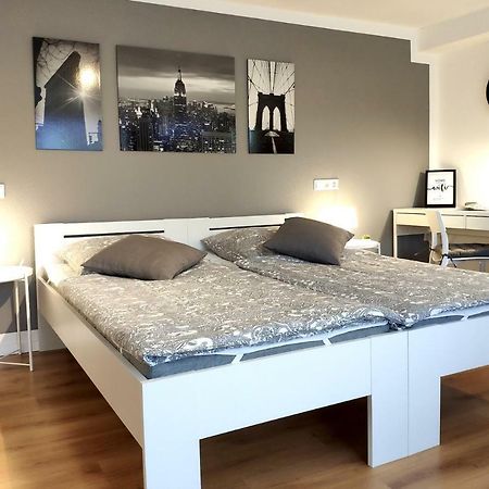 Gemuetliches Apartment Mit Wlan In Ruhiger Lage! Dielmissen Eksteriør bilde